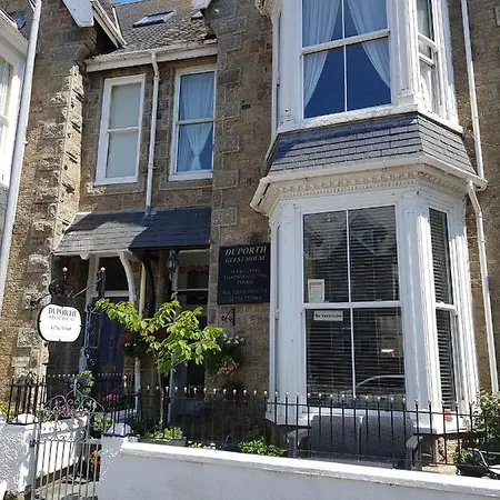 Duporth Bed and breakfast 4*