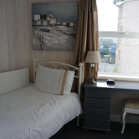 Duporth 4* Penzance