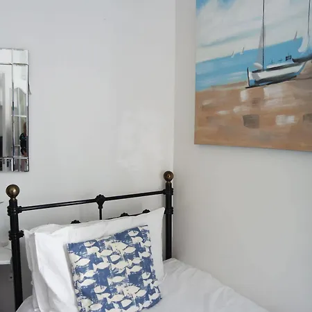 Duporth Bed and breakfast 4*